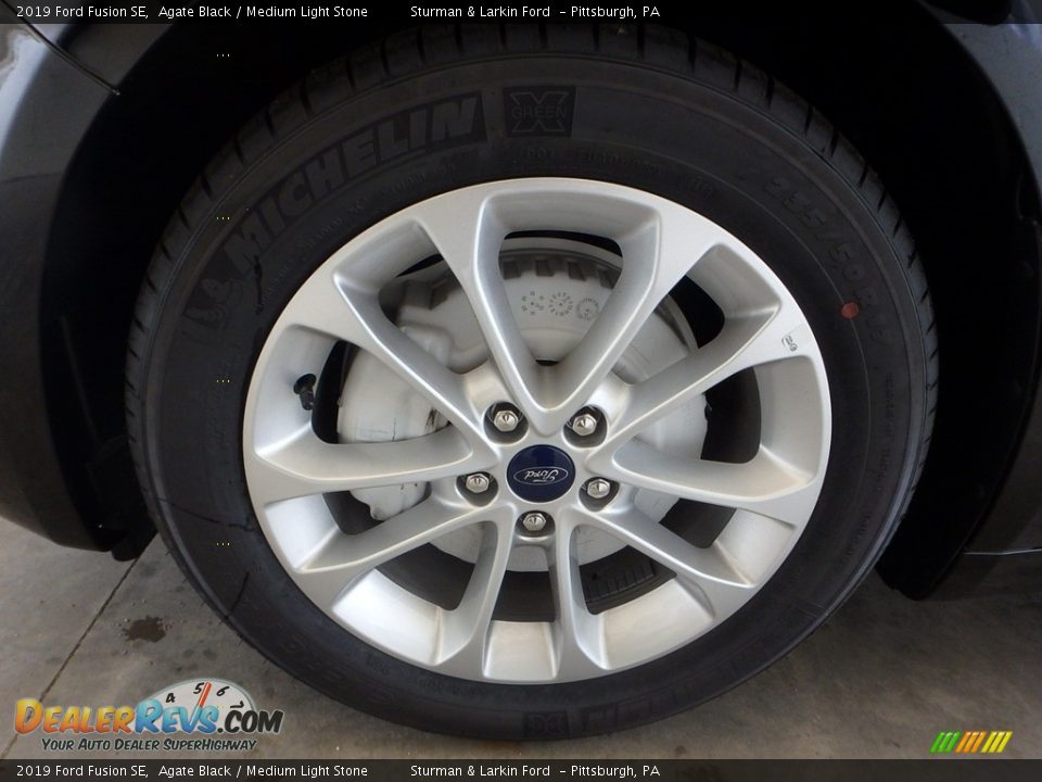 2019 Ford Fusion SE Wheel Photo #6