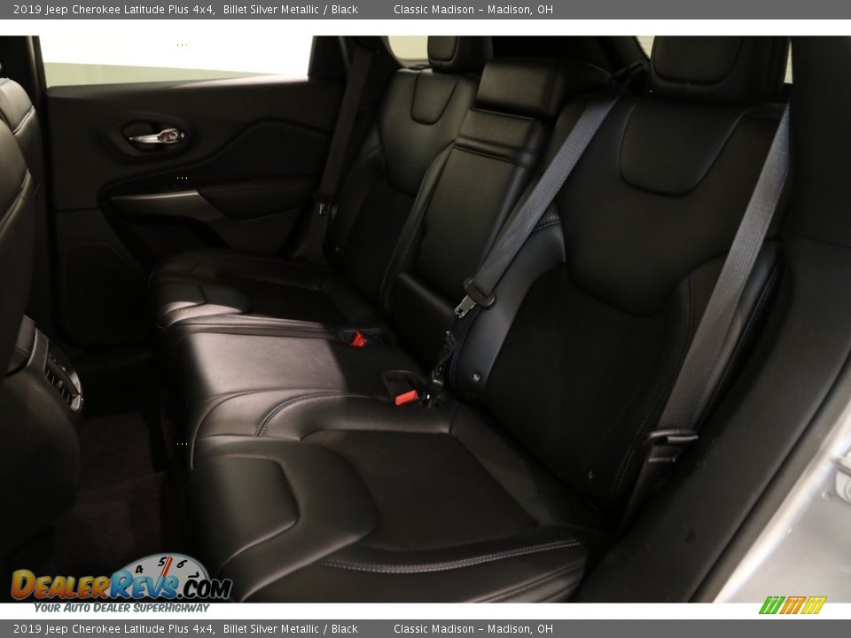 2019 Jeep Cherokee Latitude Plus 4x4 Billet Silver Metallic / Black Photo #22