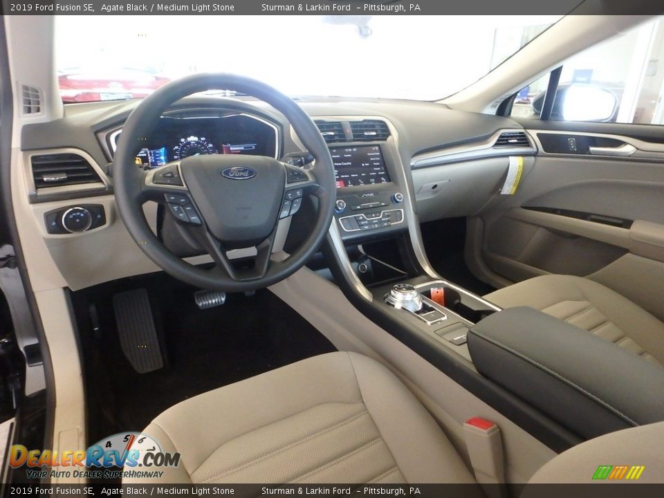 Medium Light Stone Interior - 2019 Ford Fusion SE Photo #9