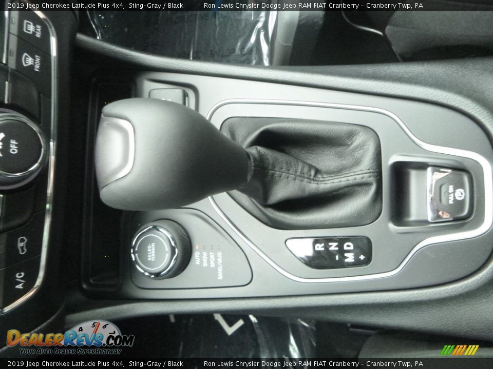 2019 Jeep Cherokee Latitude Plus 4x4 Sting-Gray / Black Photo #20
