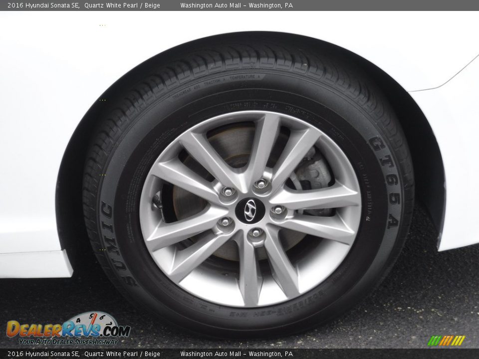2016 Hyundai Sonata SE Quartz White Pearl / Beige Photo #3