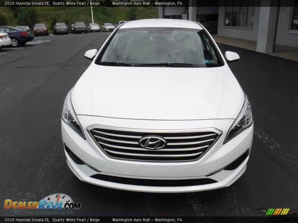 2016 Hyundai Sonata SE Quartz White Pearl / Beige Photo #4
