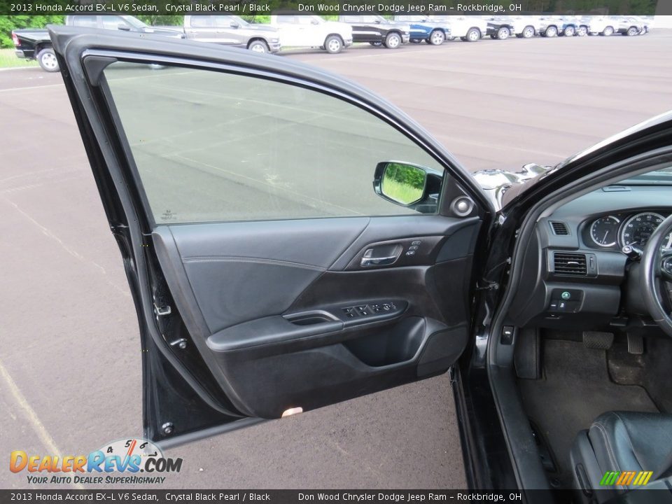 2013 Honda Accord EX-L V6 Sedan Crystal Black Pearl / Black Photo #31