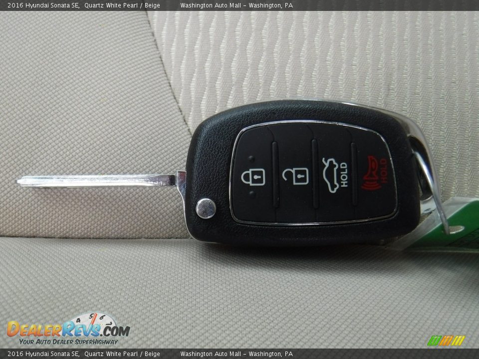 2016 Hyundai Sonata SE Quartz White Pearl / Beige Photo #23