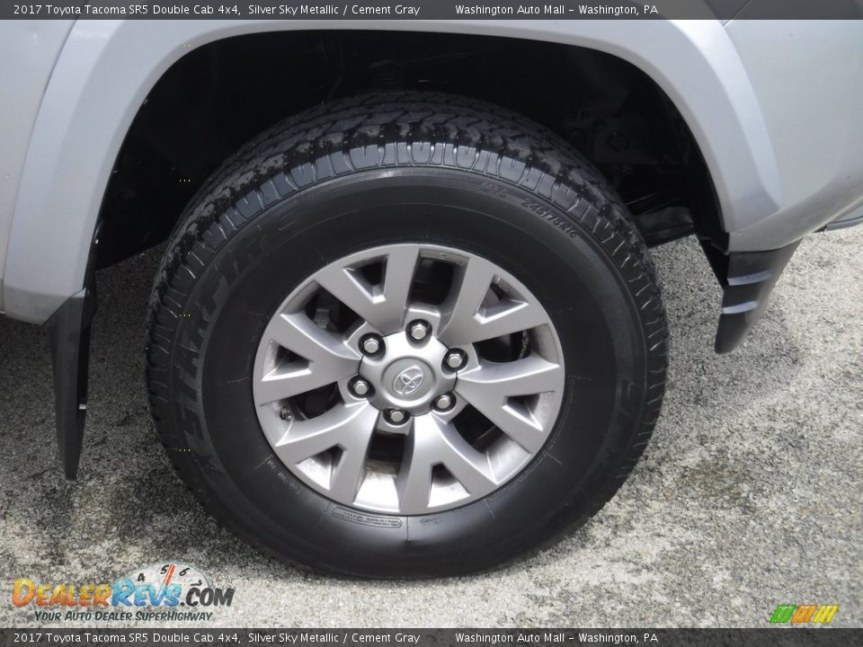 2017 Toyota Tacoma SR5 Double Cab 4x4 Silver Sky Metallic / Cement Gray Photo #4