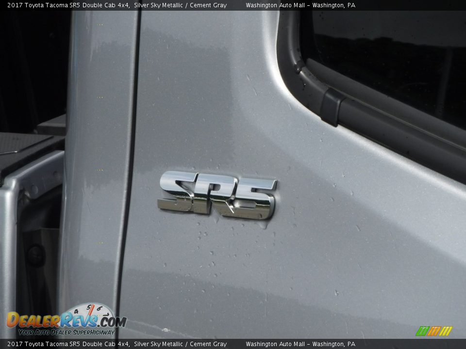 2017 Toyota Tacoma SR5 Double Cab 4x4 Silver Sky Metallic / Cement Gray Photo #5