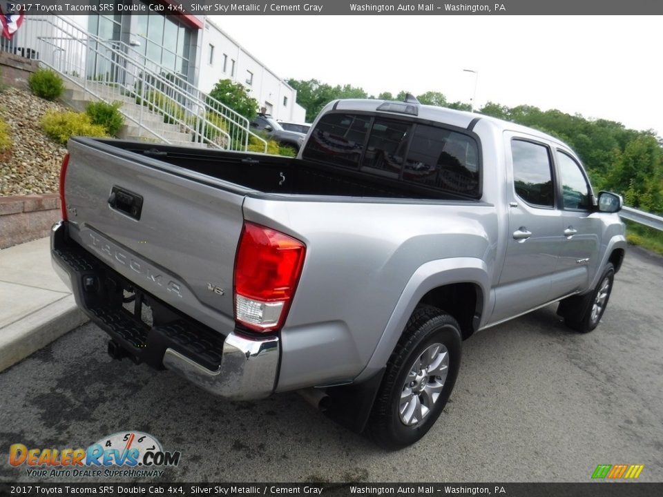 2017 Toyota Tacoma SR5 Double Cab 4x4 Silver Sky Metallic / Cement Gray Photo #11
