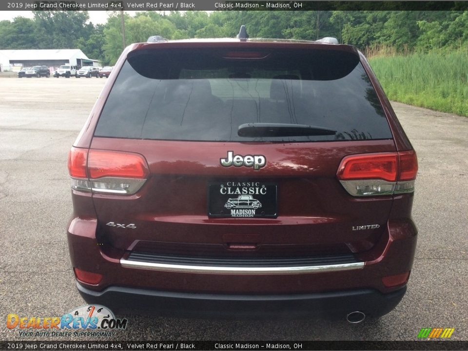 2019 Jeep Grand Cherokee Limited 4x4 Velvet Red Pearl / Black Photo #5