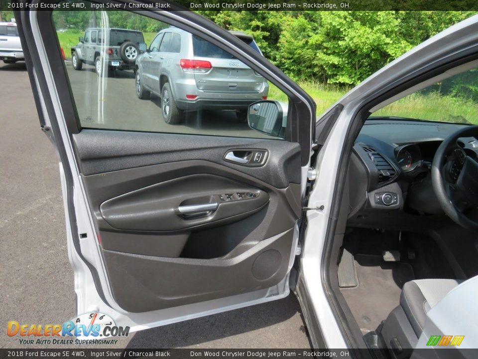 2018 Ford Escape SE 4WD Ingot Silver / Charcoal Black Photo #20