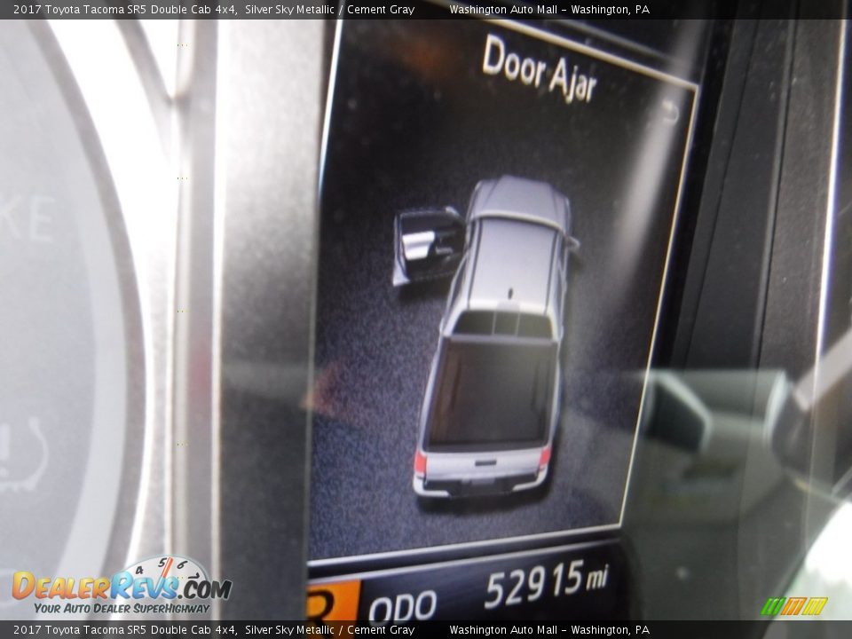 2017 Toyota Tacoma SR5 Double Cab 4x4 Silver Sky Metallic / Cement Gray Photo #29