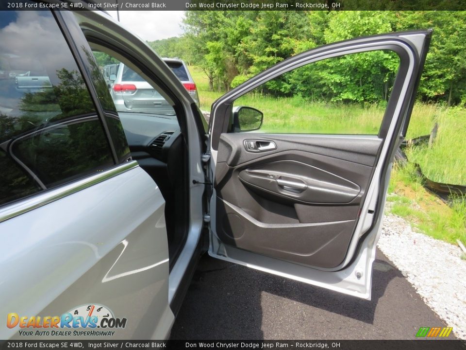 2018 Ford Escape SE 4WD Ingot Silver / Charcoal Black Photo #30