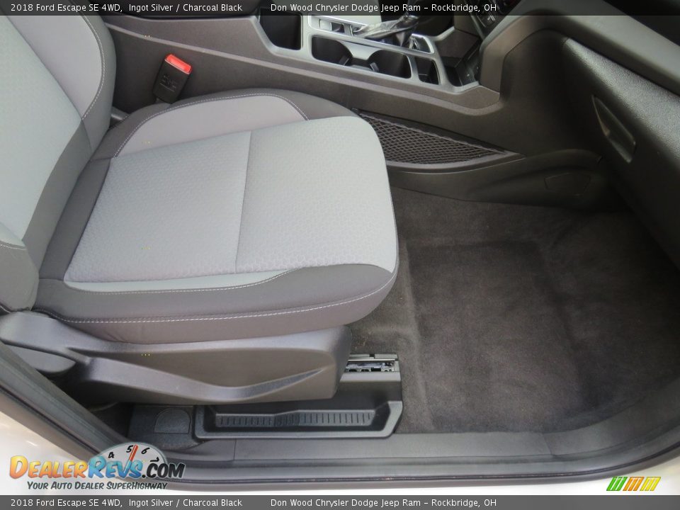 2018 Ford Escape SE 4WD Ingot Silver / Charcoal Black Photo #31