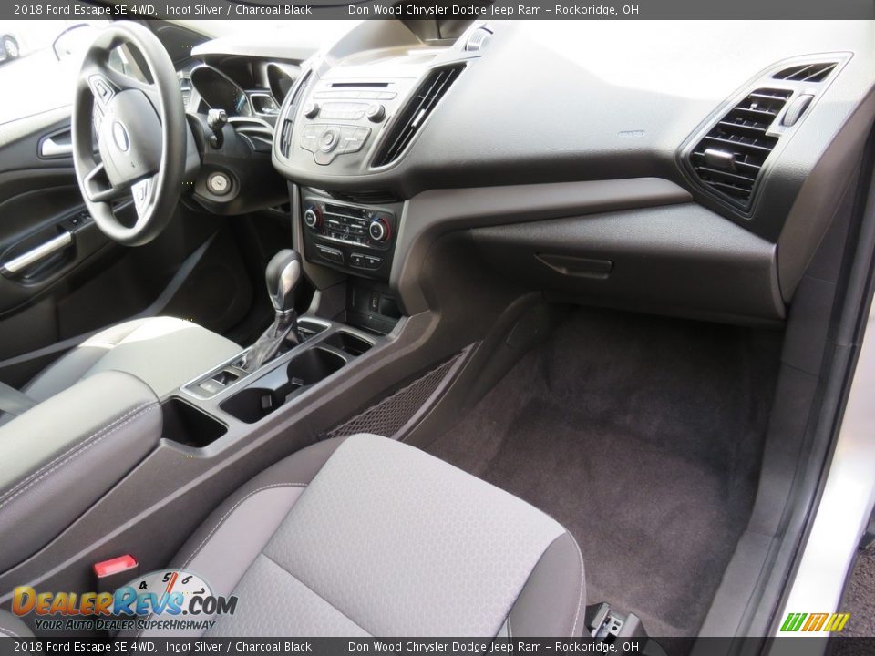 2018 Ford Escape SE 4WD Ingot Silver / Charcoal Black Photo #32