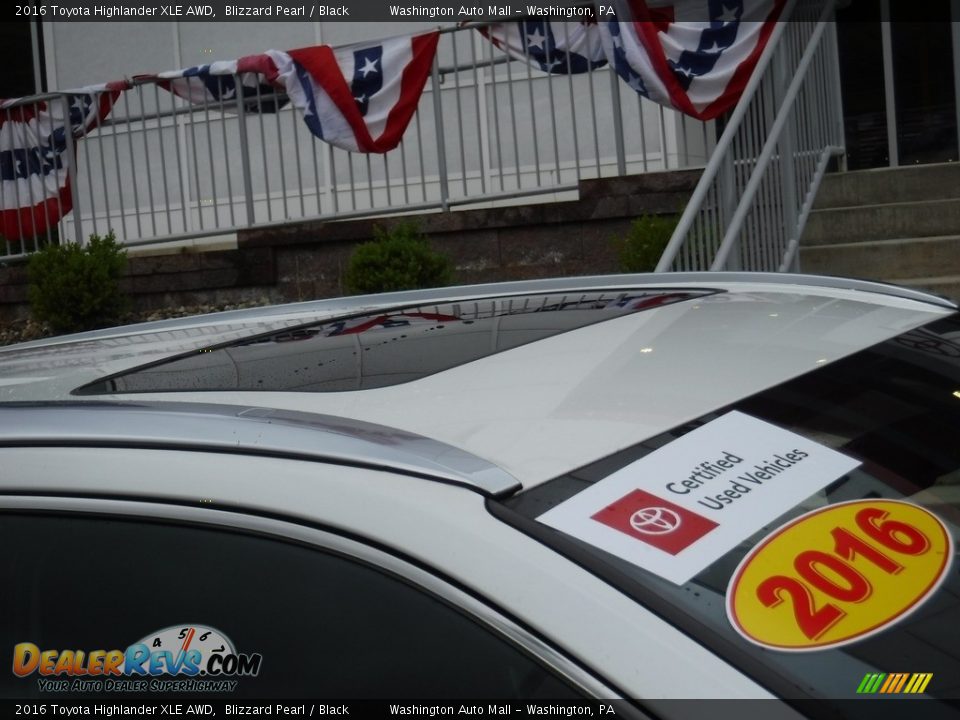 2016 Toyota Highlander XLE AWD Blizzard Pearl / Black Photo #4