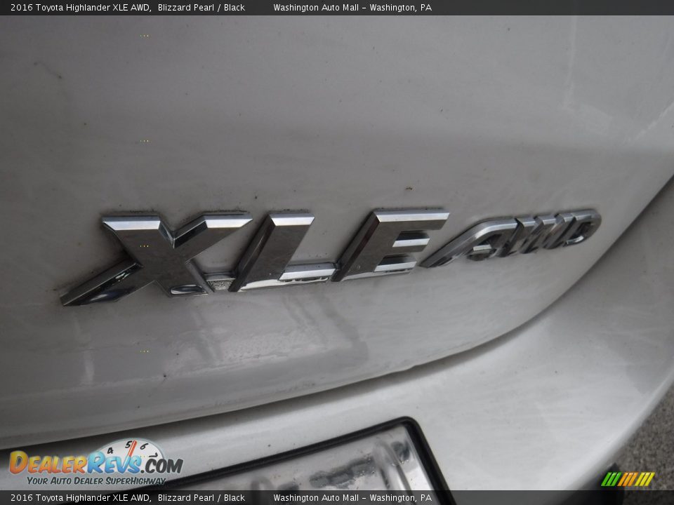 2016 Toyota Highlander XLE AWD Blizzard Pearl / Black Photo #10