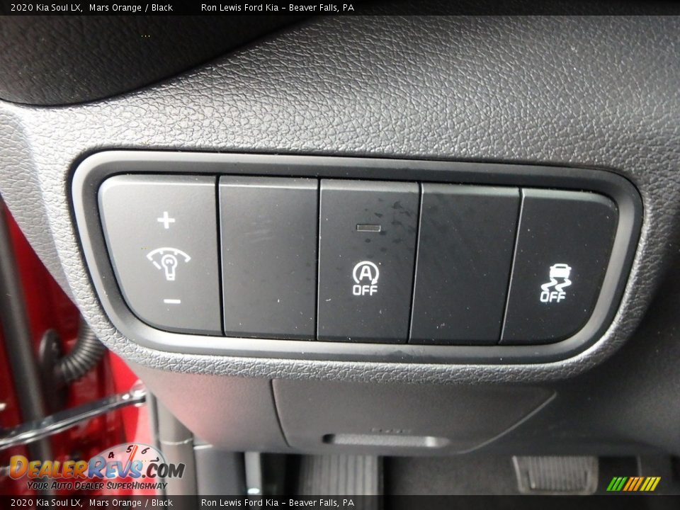 Controls of 2020 Kia Soul LX Photo #17
