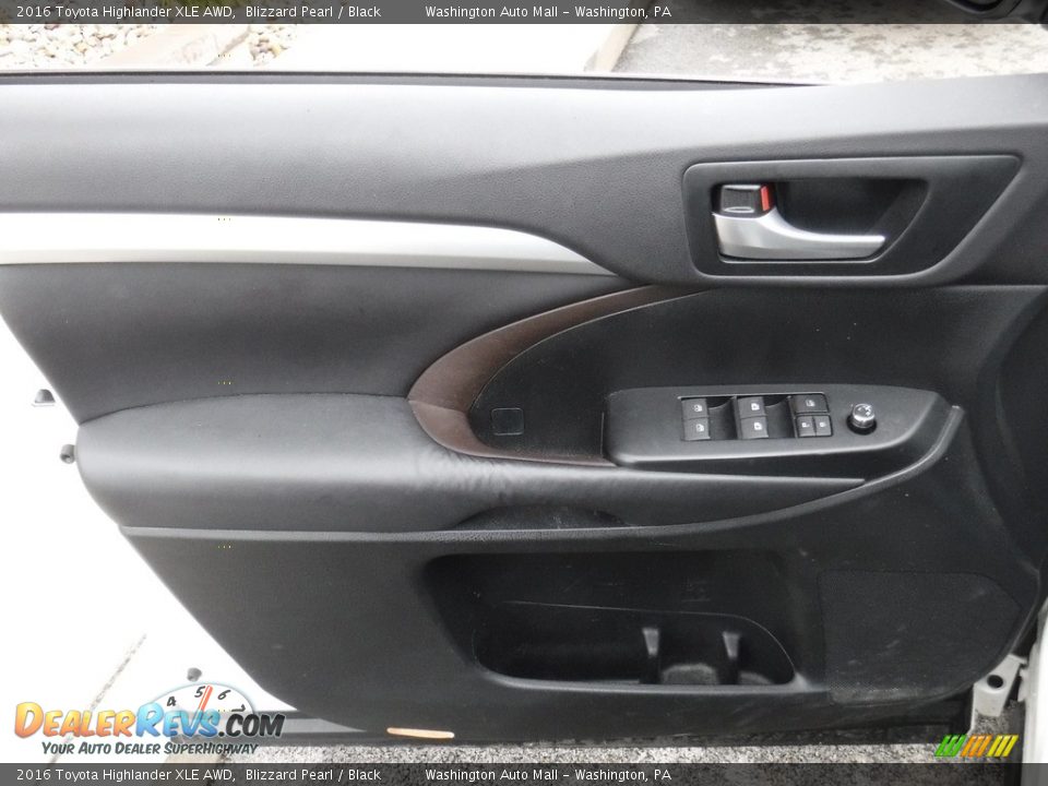 2016 Toyota Highlander XLE AWD Blizzard Pearl / Black Photo #13