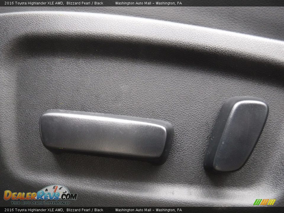 2016 Toyota Highlander XLE AWD Blizzard Pearl / Black Photo #15