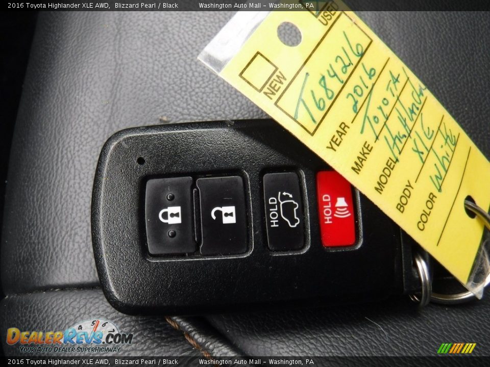 2016 Toyota Highlander XLE AWD Blizzard Pearl / Black Photo #28