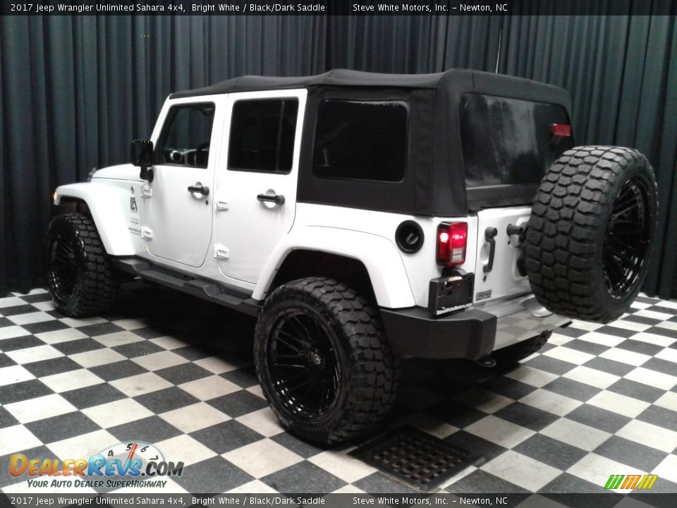 2017 Jeep Wrangler Unlimited Sahara 4x4 Bright White / Black/Dark Saddle Photo #8