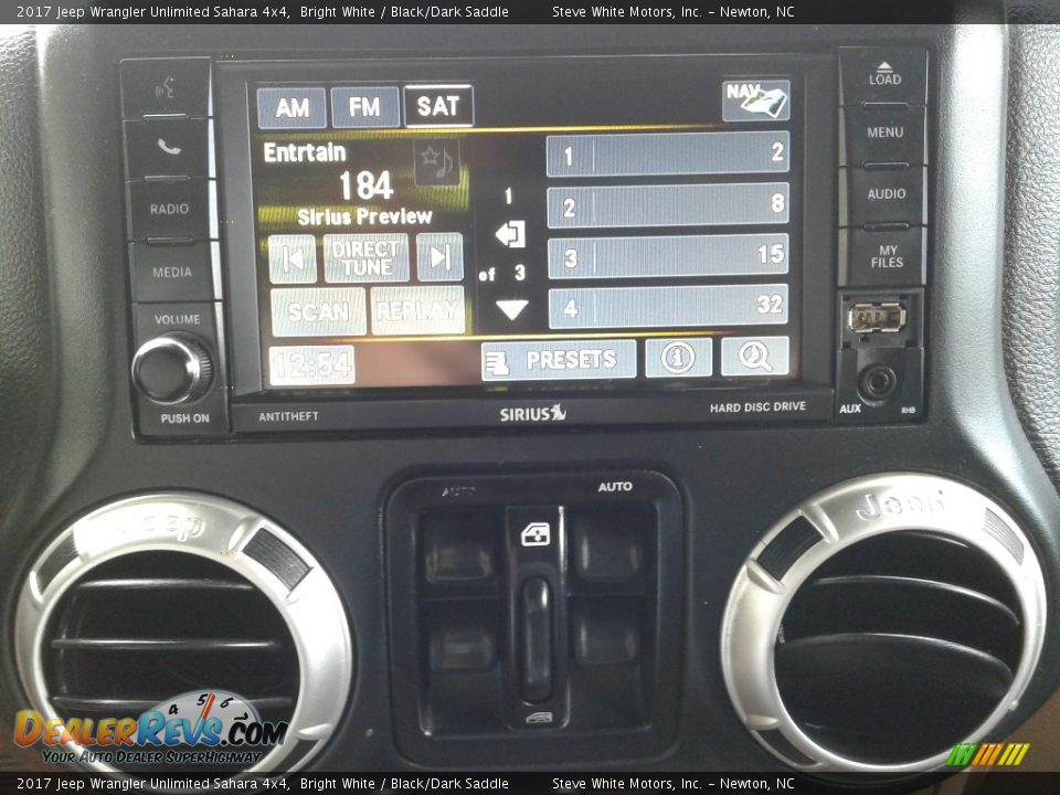 2017 Jeep Wrangler Unlimited Sahara 4x4 Bright White / Black/Dark Saddle Photo #20