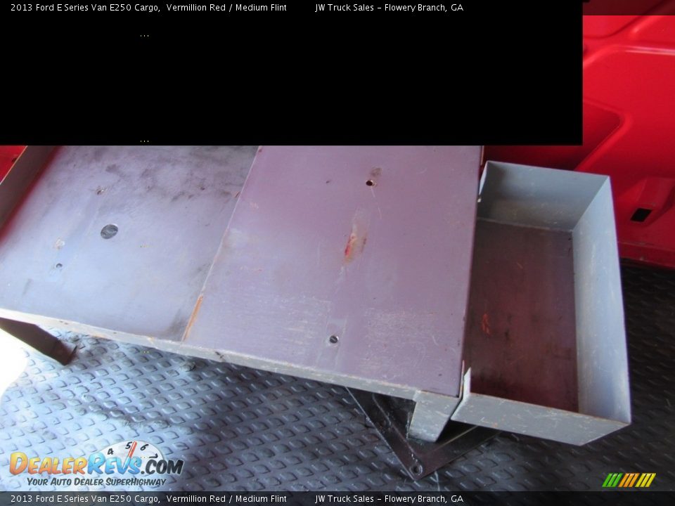 2013 Ford E Series Van E250 Cargo Vermillion Red / Medium Flint Photo #17