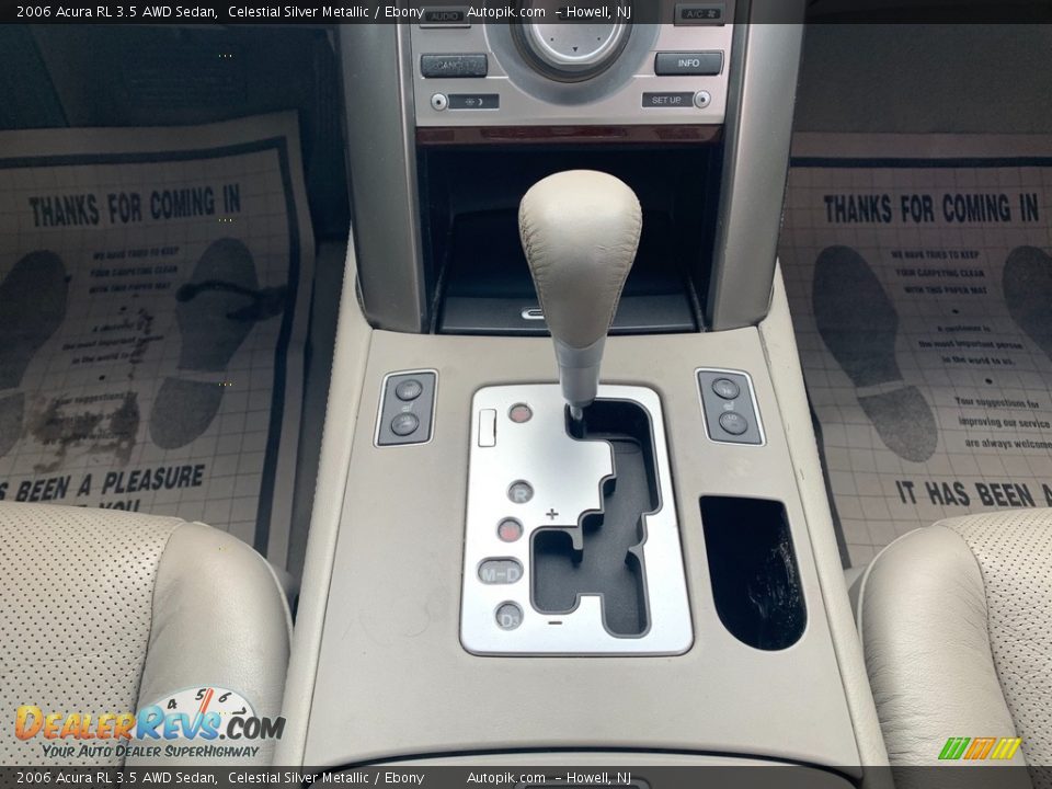 2006 Acura RL 3.5 AWD Sedan Celestial Silver Metallic / Ebony Photo #16