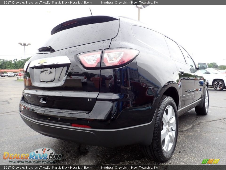 2017 Chevrolet Traverse LT AWD Mosaic Black Metallic / Ebony Photo #8