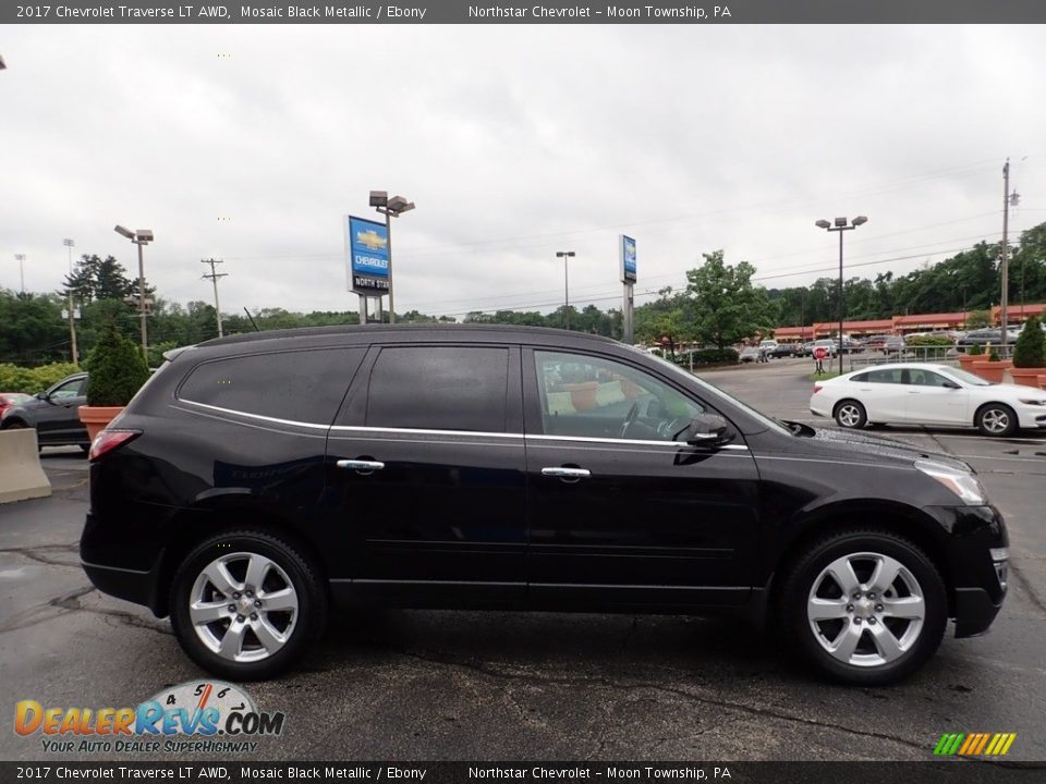 2017 Chevrolet Traverse LT AWD Mosaic Black Metallic / Ebony Photo #10
