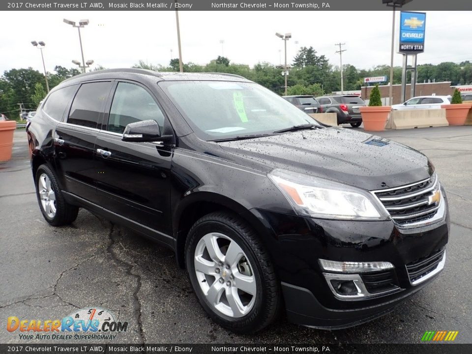 2017 Chevrolet Traverse LT AWD Mosaic Black Metallic / Ebony Photo #11