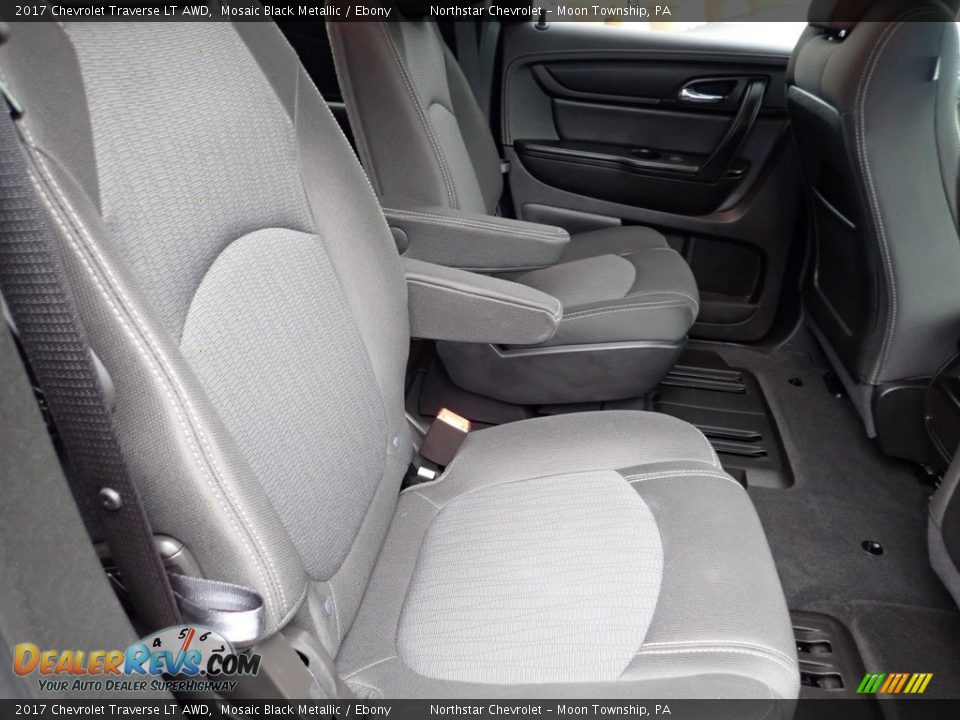 2017 Chevrolet Traverse LT AWD Mosaic Black Metallic / Ebony Photo #18