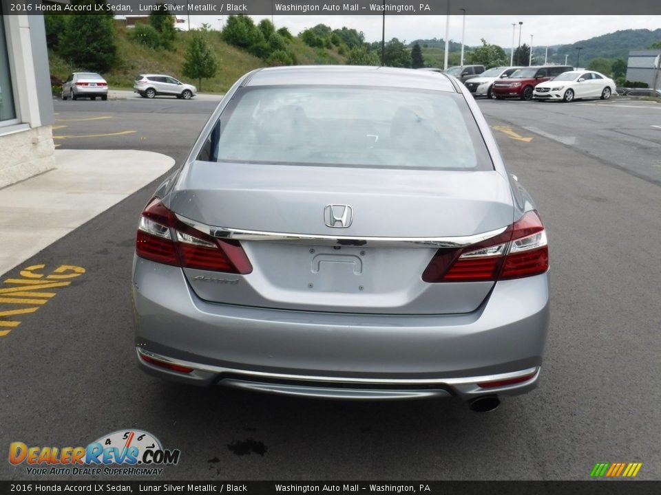 2016 Honda Accord LX Sedan Lunar Silver Metallic / Black Photo #7