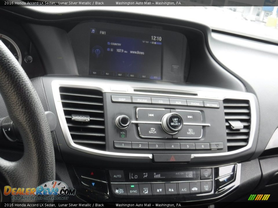2016 Honda Accord LX Sedan Lunar Silver Metallic / Black Photo #14