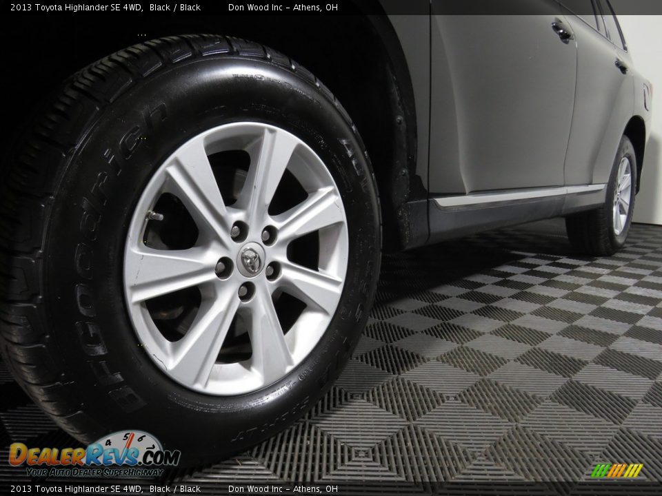 2013 Toyota Highlander SE 4WD Black / Black Photo #8