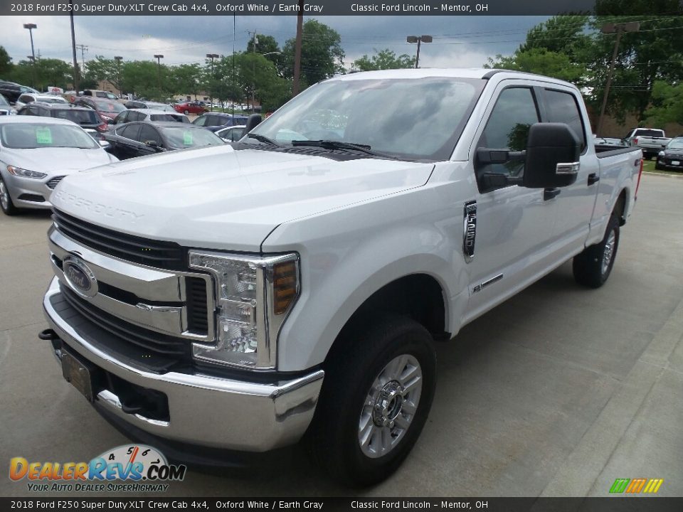 2018 Ford F250 Super Duty XLT Crew Cab 4x4 Oxford White / Earth Gray Photo #1