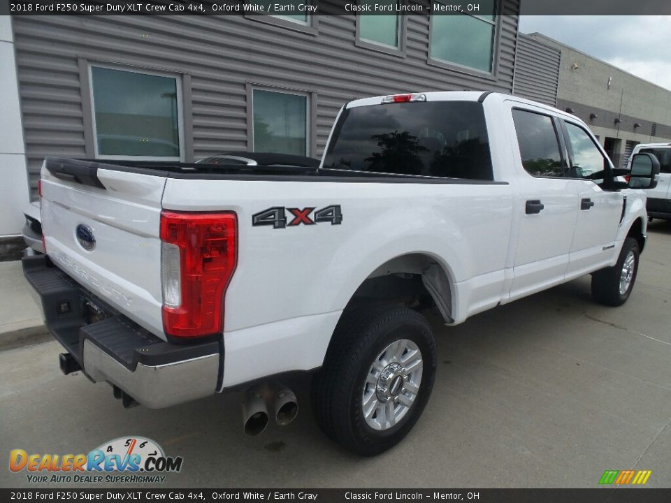 2018 Ford F250 Super Duty XLT Crew Cab 4x4 Oxford White / Earth Gray Photo #3