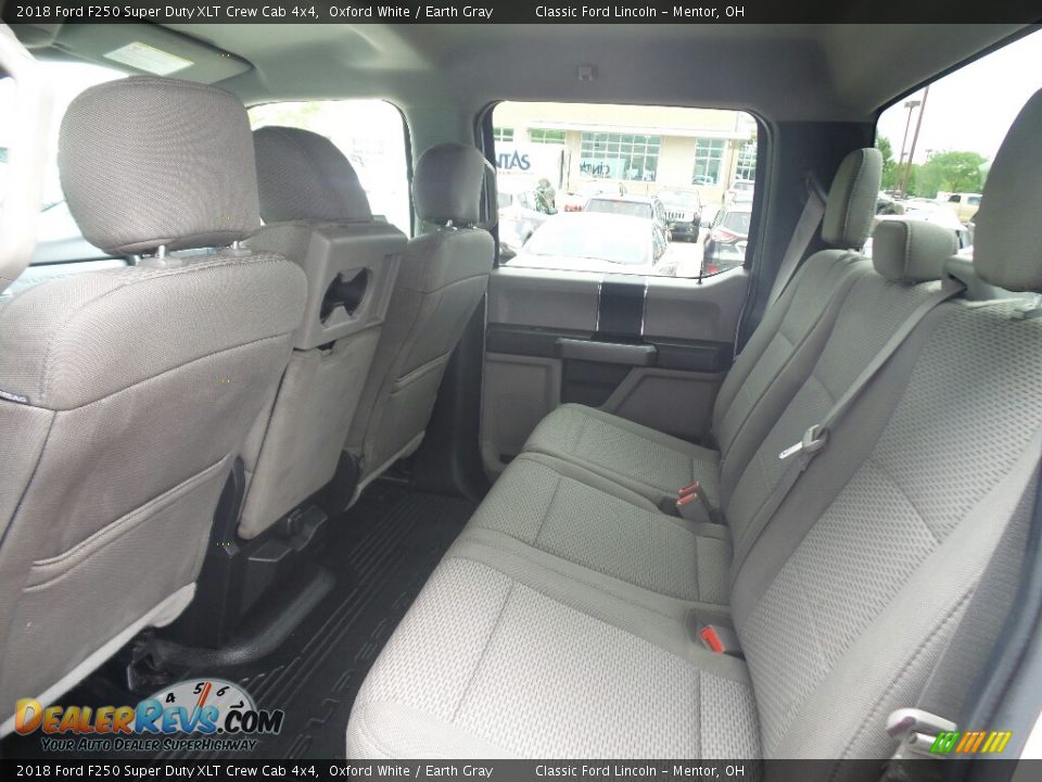 2018 Ford F250 Super Duty XLT Crew Cab 4x4 Oxford White / Earth Gray Photo #6
