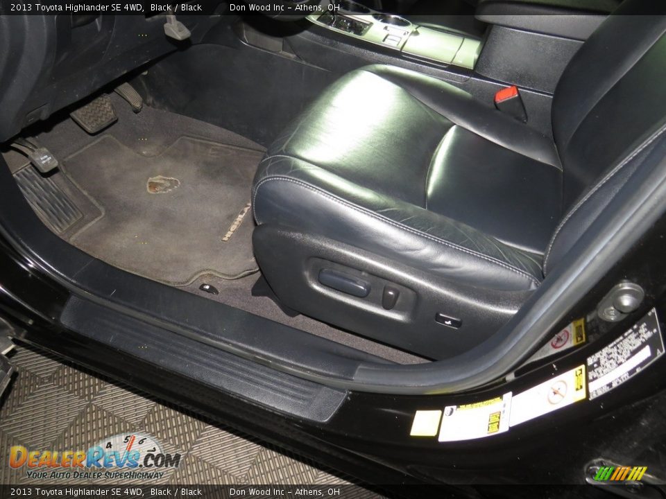 2013 Toyota Highlander SE 4WD Black / Black Photo #21