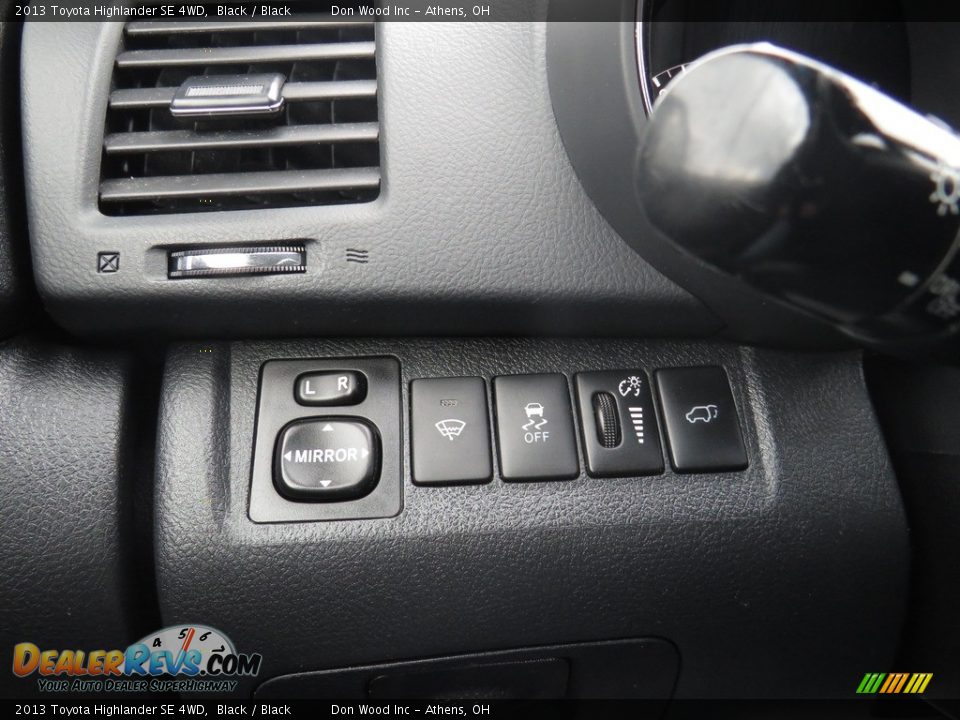 2013 Toyota Highlander SE 4WD Black / Black Photo #36