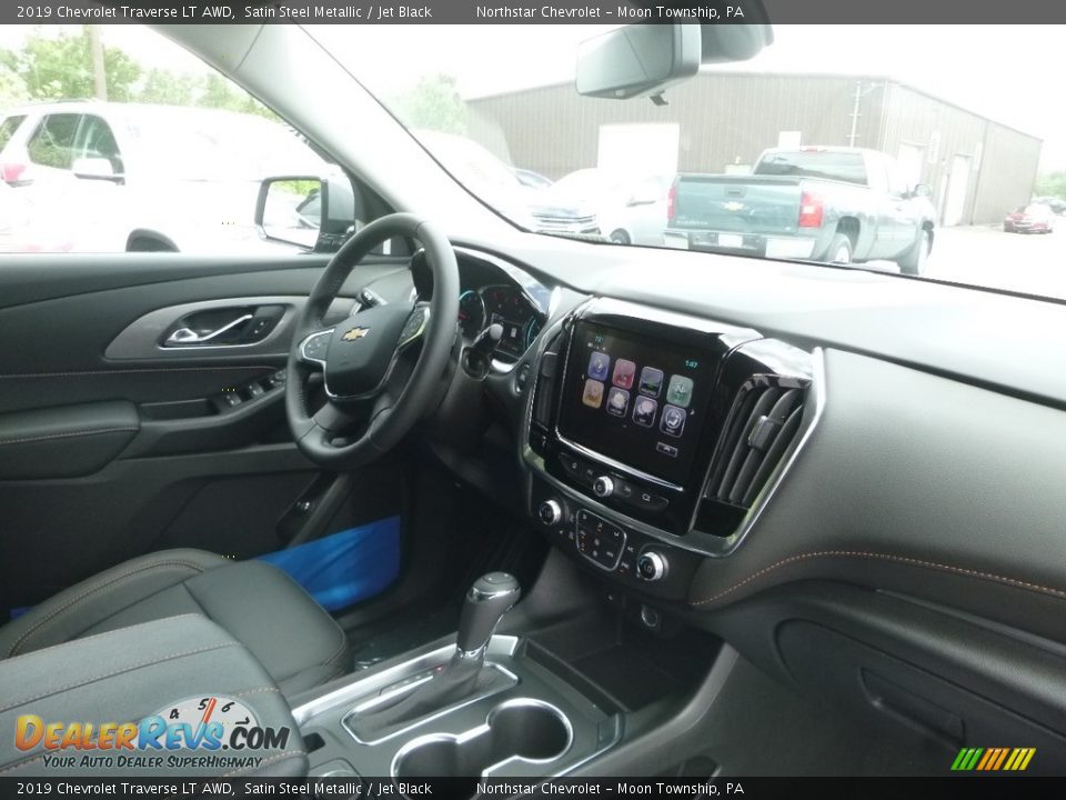 2019 Chevrolet Traverse LT AWD Satin Steel Metallic / Jet Black Photo #11