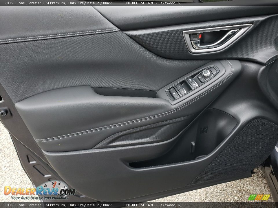 2019 Subaru Forester 2.5i Premium Dark Gray Metallic / Black Photo #8