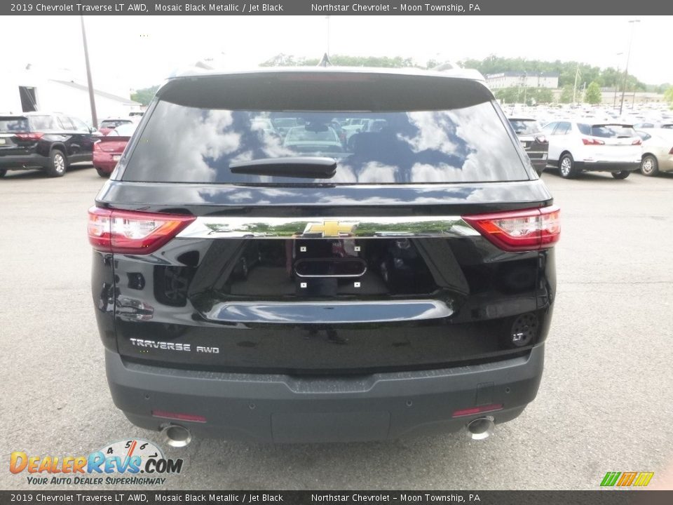 2019 Chevrolet Traverse LT AWD Mosaic Black Metallic / Jet Black Photo #4