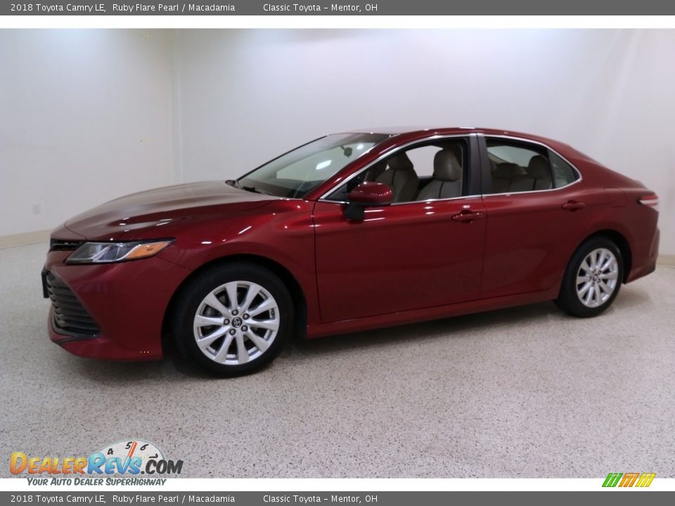 2018 Toyota Camry LE Ruby Flare Pearl / Macadamia Photo #3