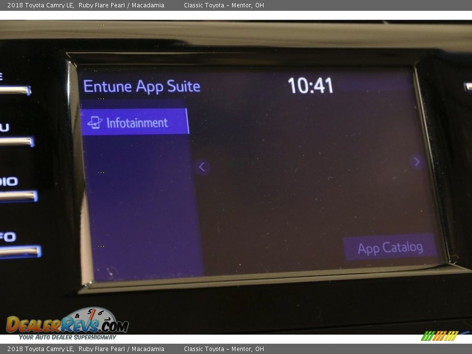 2018 Toyota Camry LE Ruby Flare Pearl / Macadamia Photo #18