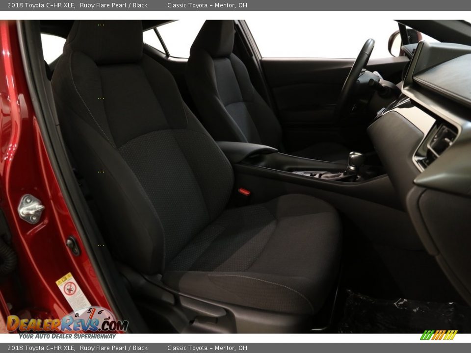 2018 Toyota C-HR XLE Ruby Flare Pearl / Black Photo #13
