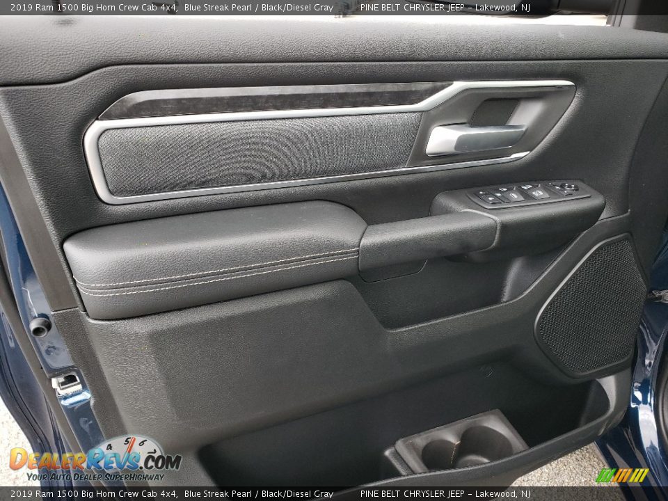 2019 Ram 1500 Big Horn Crew Cab 4x4 Blue Streak Pearl / Black/Diesel Gray Photo #8