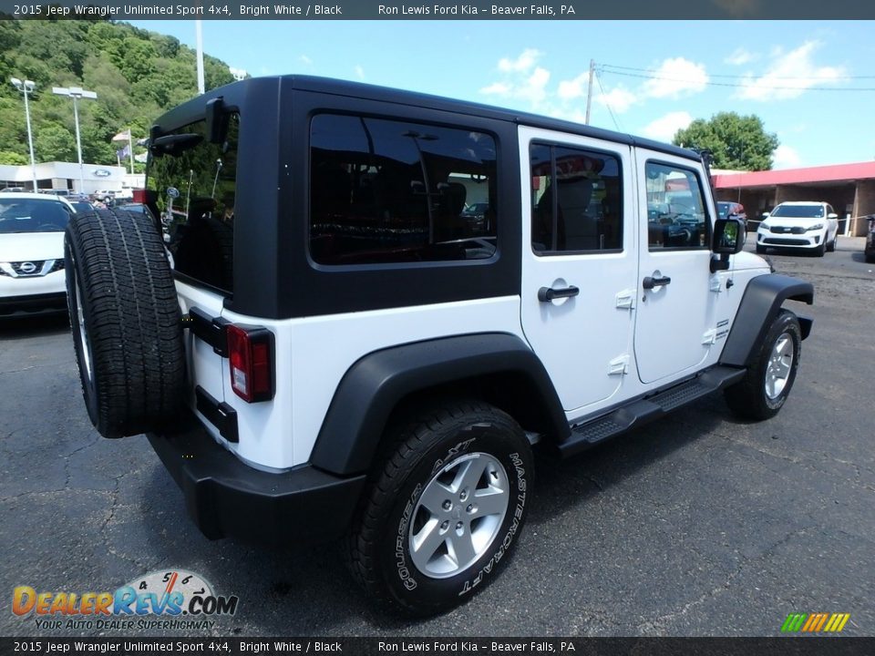 2015 Jeep Wrangler Unlimited Sport 4x4 Bright White / Black Photo #2