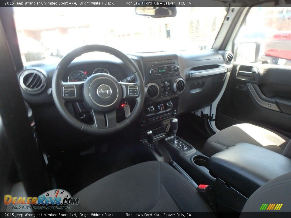 2015 Jeep Wrangler Unlimited Sport 4x4 Bright White / Black Photo #14