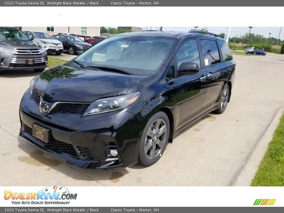 2020 Toyota Sienna SE Midnight Black Metallic / Black Photo #1