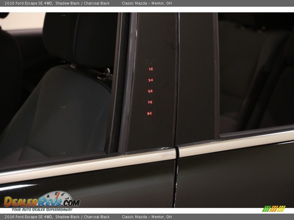 2016 Ford Escape SE 4WD Shadow Black / Charcoal Black Photo #4